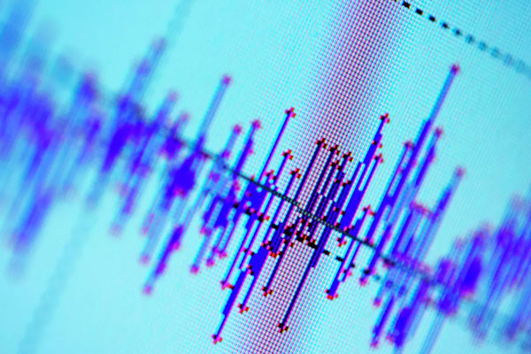 Число пострадавших при землетрясении в Японии превысило сто человек