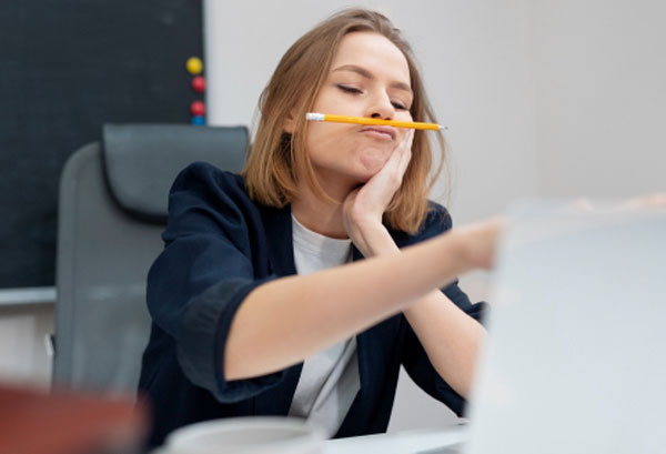 Каждый 12-й россиянин принимает таблетки от стресса после отпуска | Россияне рассказали, как справляются со стрессом после отпуска