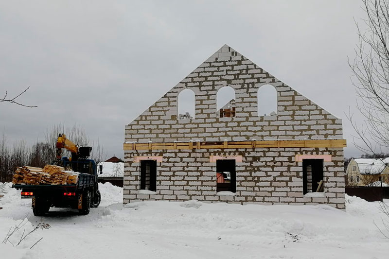 «Мы взяли и скинулись». В старорусском Смоленске строится первый старообрядческий храм, хотя древних церквей здесь несколько