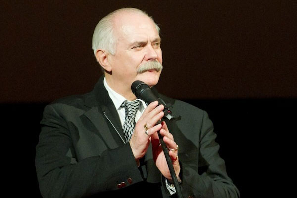 Никита Михалков вновь призвал закрыть «Ельцин-центр»