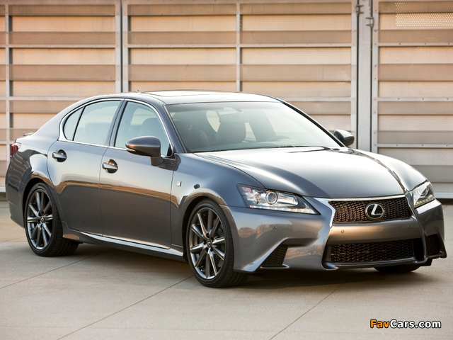 Представитель Toyota в России отзывает 8301 автомобиль Lexus