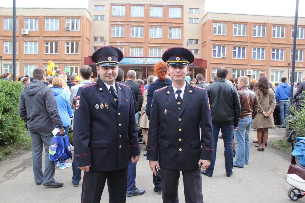Линейки в «День знаний» прошли в Тюмени без происшествий