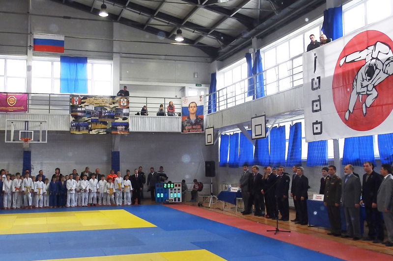 Двукратный Олимпийский чемпион Тищенко, Герои России и СССР Перминов и Кравченко поддержат юных дзюдоистов на турнире в Омске