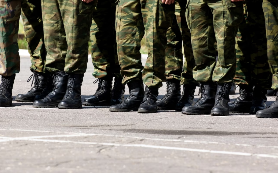 Дума приняла закон о 15-летнем сроке за дискредитацию участников СВО