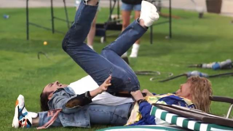 Киркорова и Баскова требуют лишить звания народных артистов после скандального клипа