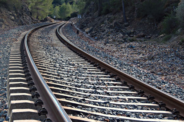 Между Сочи и Абхазией размыло железнодорожные пути