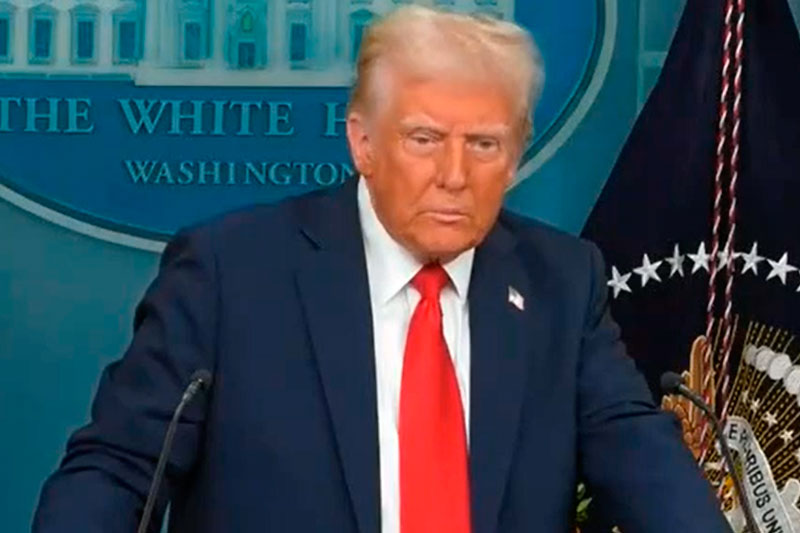 Трамп на пресс-конференции оставляет загадку: «Нет. Не об этом» — намек на переговоры с Путиным? | Трамп не подтвердил разговор с Путиным, вызвав обсуждения в СМИ