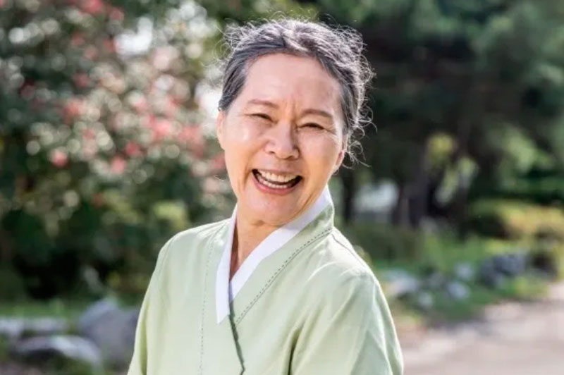 Скончалась от рака желудка актриса сериала «Игра в кальмара» Ли Джу-щиль | Актриса из сериала «Игра в кальмара» Ли Джу-щиль умерла на 82-м году жизни