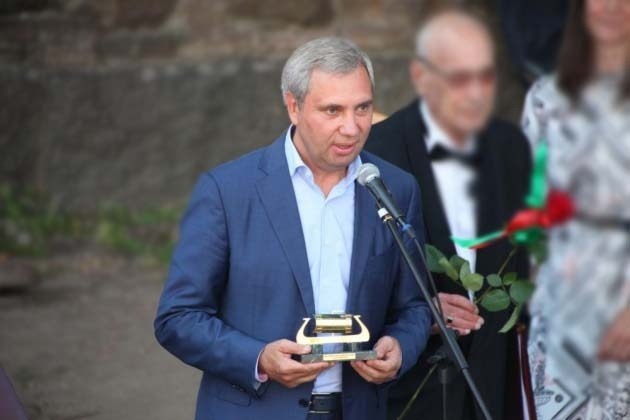 В Ленинградской области снайпер застрелил депутата Александра Петрова