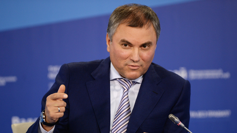 Володин предложил поднять пенсии до 25 тысяч рублей