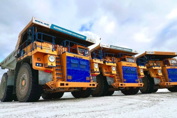 С 1 мая «Ураласбест» проиндексирует оклады сотрудников на 5% | Крупный уральский завод решил повысить зарплату своим работникам