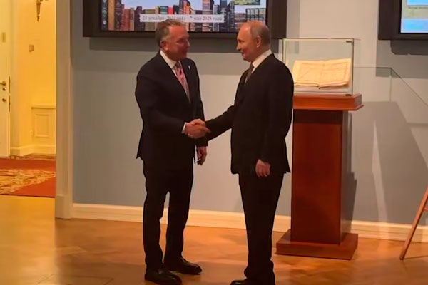 В Санкт-Петербурге начались переговоры Путина и спецпосланника США | Переговоры Путина и Уиткоффа начались в Петербурге