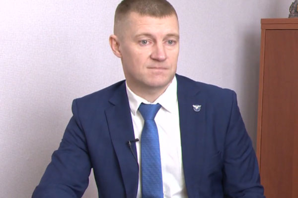 Участника военной операции Руслана Александрова назначили мэром в ХМАО | Участник спецоперации впервые в России стал мэром