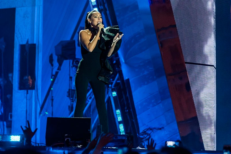 Скандальный развод Алсу и Яна Абрамова: правда о изменах и 18-летнем браке | Певица Алсу подает на развод после 18 лет брака: что произошло?