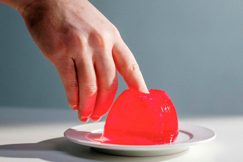 Диетолог рассказала, полезно ли желе из магазина | Врач Лебедева: магазинное желе может быть вредным из-за добавления красителей