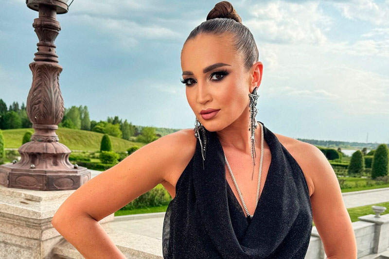 Ольга Бузова извинилась за провокационный наряд в Уфе: «Я всегда несу любовь и добро» | Певица Ольга Бузова просит прощения за спорный наряд: «Не ищите зло там, где его нет»