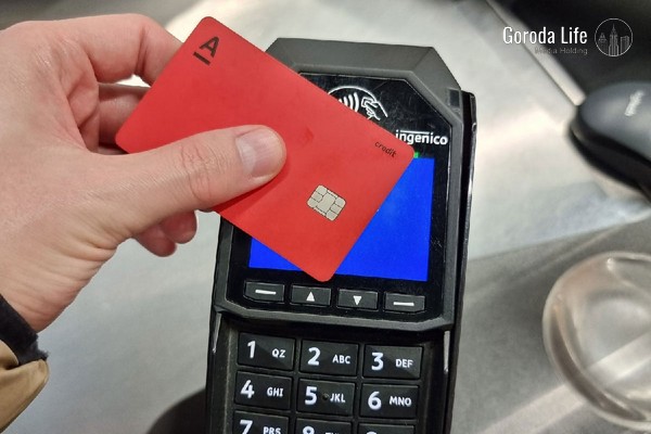 Карты Visa и Mastercard остаются в России: что нужно знать клиентам | Банковские карты Visa и Mastercard продолжат работу в России