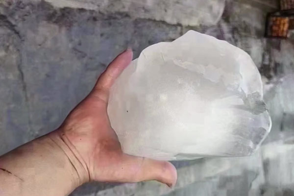 Убийственный град накрыл район Гуанчжоу на юге Китая вместе с торнадо. Видео | В Китае выпал град размером с кокос