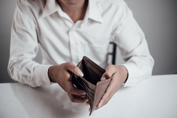 К 2030 году уровень бедности в России должен сократиться до 7% — Путин