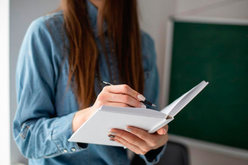 Образование в вузах: цены на обучение увеличиваются по всей стране | Ведущие вузы России резко подняли цены на обучение 