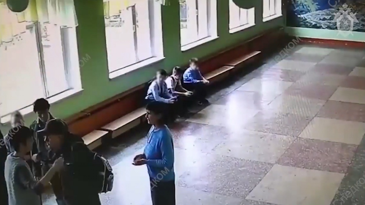 Следственный комитет опубликовал видео разборки челябинца с пятиклассником