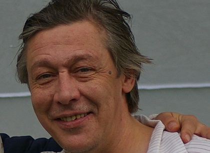 Дочь Михаила Ефремова намерена создать однополую семью