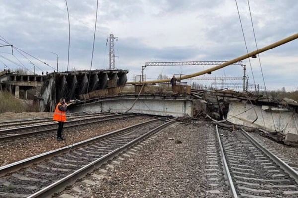 Восстановление движения поездов на участке Семлёво – Вязьма после чрезвычайной ситуации | В Смоленской области возобновлено движение поездов после обрушения моста