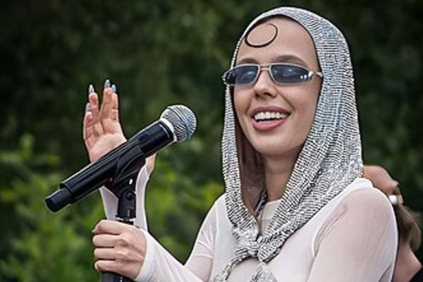 Психолог потребовала у Инстасамки 150 млн рублей за унижение профессии