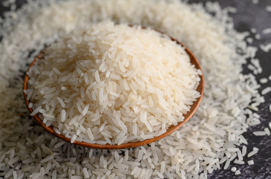 Поставщики предупредили о повышении цен на рис до 30% из-за неурожая
