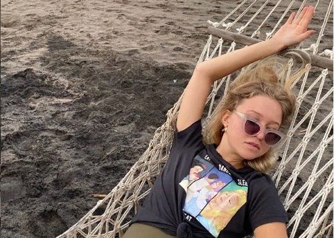На Бали погибла 18-летняя блогер Анастасия Тропицель