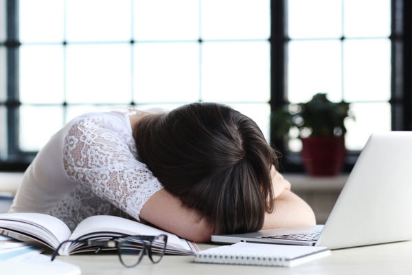 Ученые нашли связь между сном у подростков и когнитивными функциями | Ученые: подростки, рано ложащиеся спать, показывают лучшие когнитивные способности