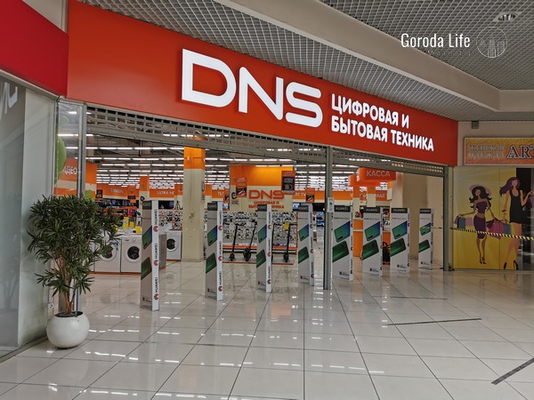 Электроника в России под угрозой: "Складов слишком много и спрос падает!"- крупные дистрибьюторы приостановили закупки из-за избытка товара | Российский рынок электроники столкнулся с затовариванием складов