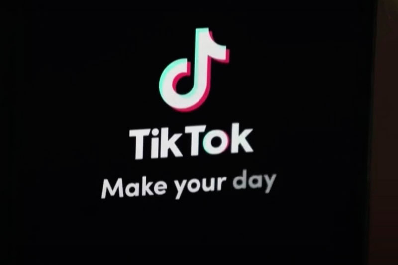 Зависимость от TikTok и Reels: "Это не просто развлечение, это разрушение мозга!" – шокирующее исследование раскрывает опасности коротких видео | Учёные: TikTok и Reels вызывают зависимость у пользователей и разрушают мозг