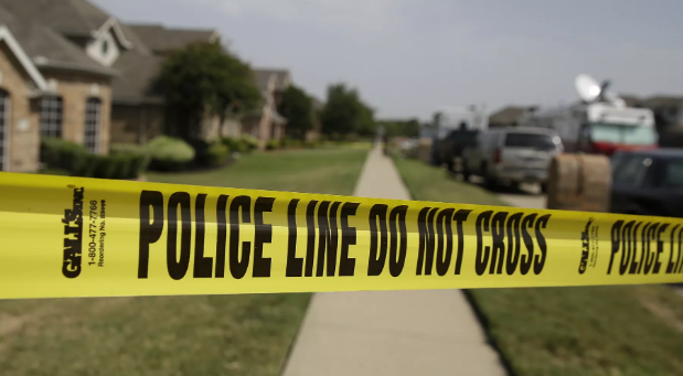 Трехлетняя девочка случайно застрелила четырехлетнюю сестру