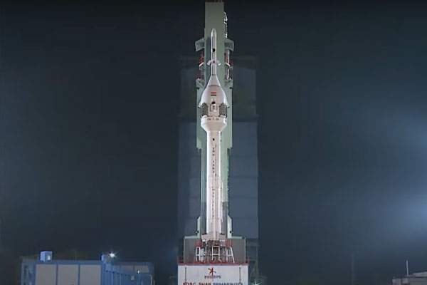 Индия успешно запустила первую ракету в рамках пилотируемой космической программы
