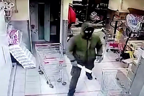 В Подмосковье задержаны четверо мужчин, подозреваемых в разбойном нападении на магазин и причинении смертельных травм продавцу-кассиру