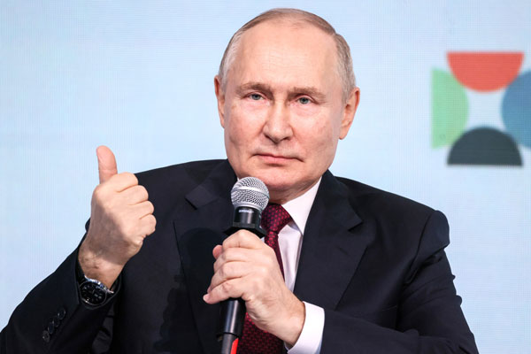 78,3% россиян доверяют Путину: "Я чувствую поддержку народа" — президент о результатах опроса | ВЦИОМ: 78,3% россиян доверяют Путину, Мишустину — 59,9%