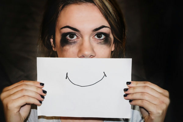 Тревога в условиях неопределенности внушает ложный оптимизм и приводит к ошибкам | Тревожность стимулирует оптимизм, но от этого становится только хуже