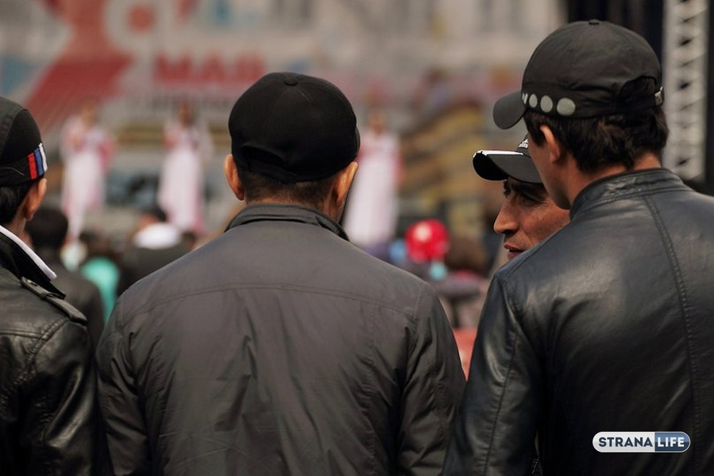 Ташкен из Ташкента. Гастарбайтер в России работает, думая о семье. И старается жить честно...