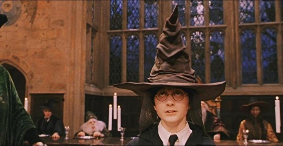 Кинокомпания Warner Bros. планирует снять сериал о Гарри Поттере — СМИ