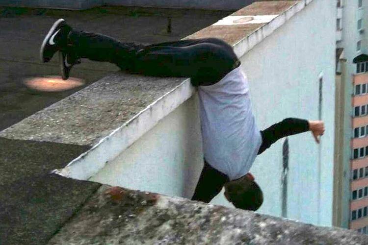 В Москве судят мужчину за подстрекательство подростков к смертельным трюкам