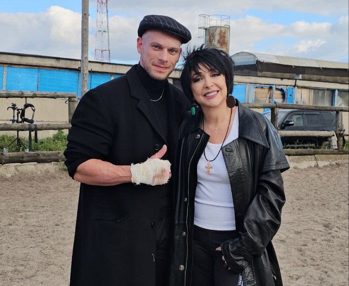 «Не ожидал звонка от режиссёра»: актёр из Каменска-Уральского попал в клип Лолиты Милявской | В новом клипе Лолиты снялся актёр с Урала