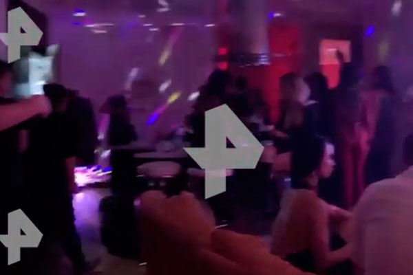 Развратная COVID-вечеринка в Москве возмутила пользователей Сети