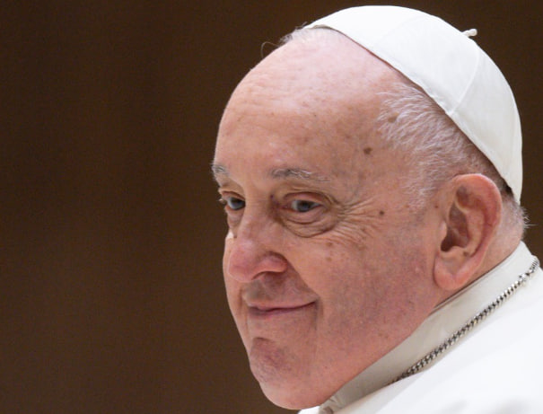 В Кремле заявили, что Путин не поедет на похороны Папы Римского | Владимир Путин не посетит похороны Папы Римского Франциска