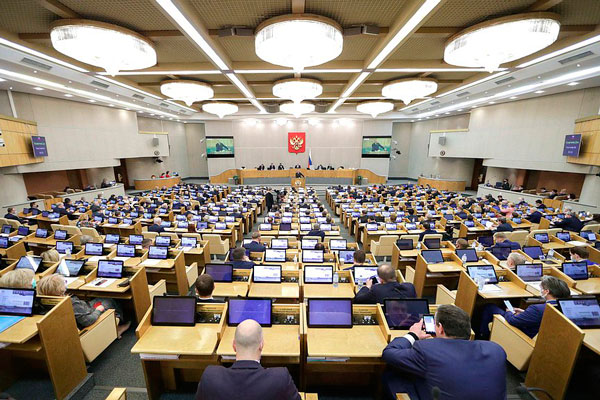 Госдума приняла во II и III чтениях законопроект о пожизненном сроке для педофилов