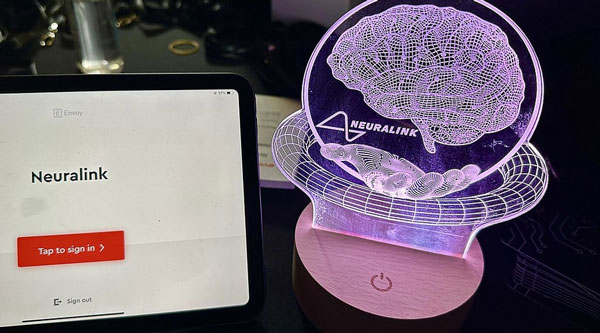 Маск рассказал о способностях человека с чипом в голове