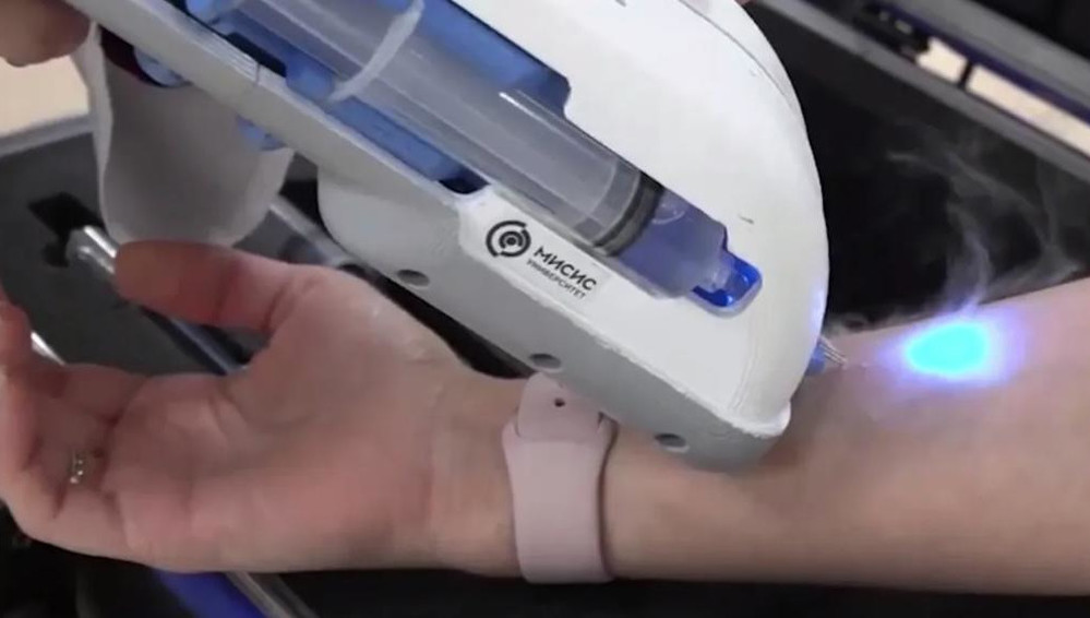 Российские учёные разработали «пистолет» для заживления ран