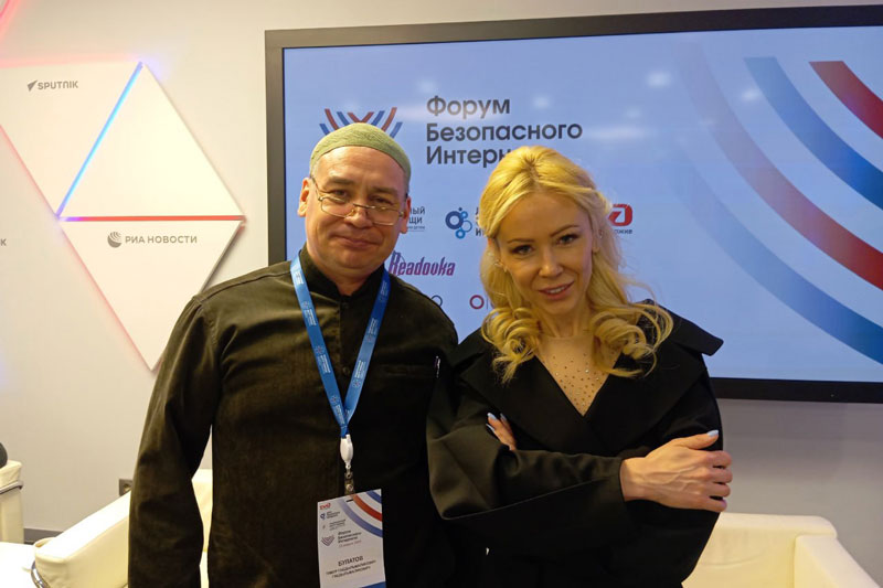 Профессиональный доносчик Тимур Булатов оштрафован за дискредитацию армии: подробности дела | Профессионального доносчика Булатова оштрафовали по делу о дискредитации армии