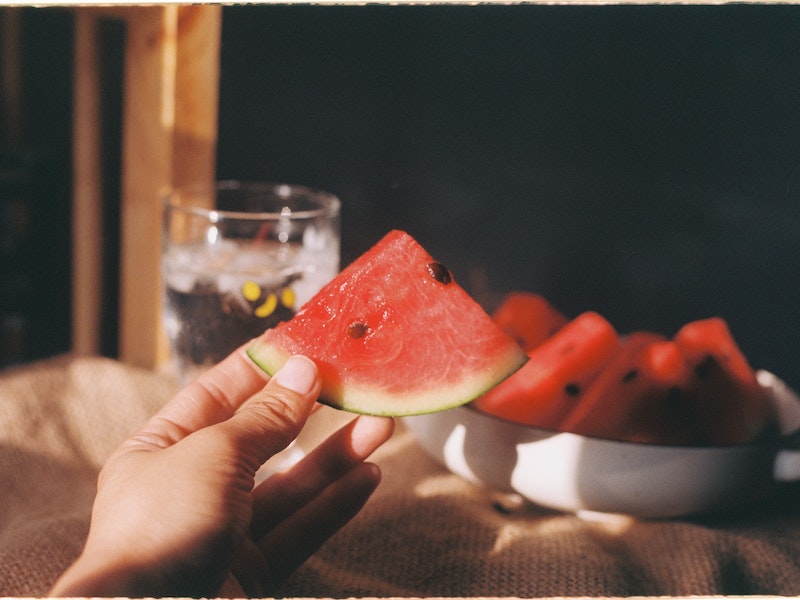 «Арбуз хорош как сезонное лакомство, но не как основа рациона» — доктор предупреждает о рисках арбузных монодиет | Врач Сережина: даже арбуз требует разумного подхода в рационе