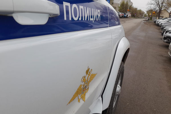 В Ленобласти задержали женщину за попытку соблазнить школьника | Россиянка обвинила подругу в приставаниях к сыну-подростку